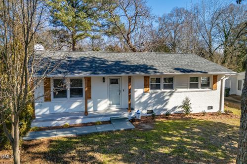 829 Greenwich St, Raleigh, NC, 27610-3638 | Card Image