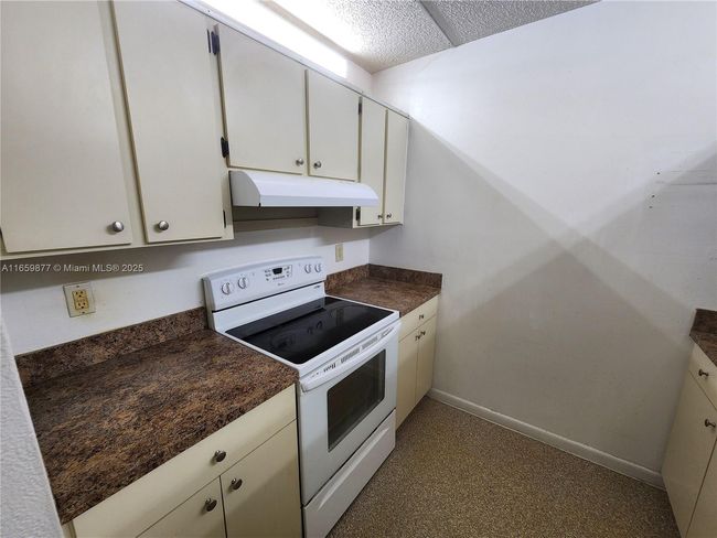 APT-302 - 8240 Sw 210 Th St, Condo with 2 bedrooms, 2 bathrooms and null parking in Cutler Bay FL | Image 7