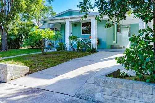 906 N A St, Lake Worth Beach, FL, 33460-2427 | Card Image