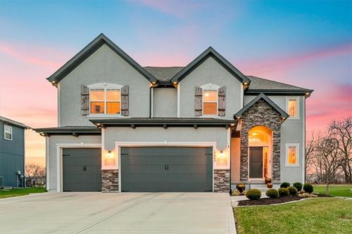 19004 Skyview Ln, Spring Hill, KS, 66083-7588 | Card Image