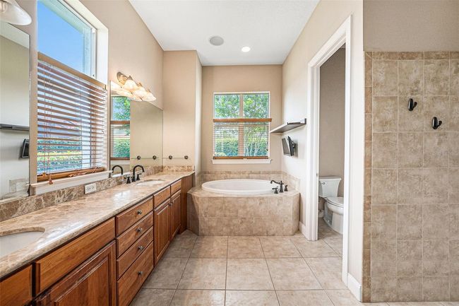 10645 Ruffino Ct, House other with 4 bedrooms, 4 bathrooms and null parking in TRINITY FL | Image 15