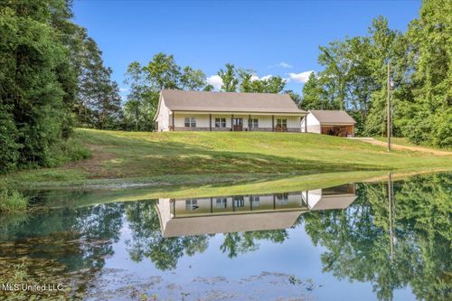 335 Aaron Rd, Sarah, MS, 38665-3127 | Card Image