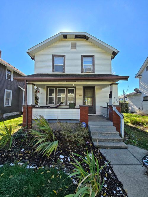 1669 Manchester Ave, Columbus, OH, 43211-1549 | Card Image
