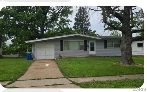 9115 Clarion Dr, Saint Louis, MO, 63136-1603 | Card Image