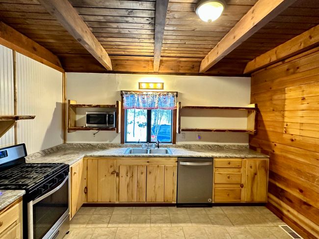 652 South St, House other with 2 bedrooms, 2 bathrooms and null parking in Middletown Springs VT | Image 7
