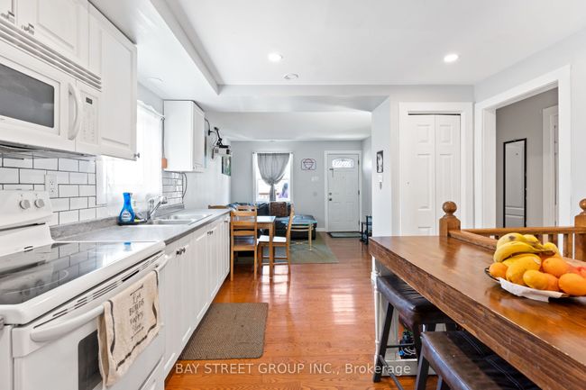 8 Lily St, House other with 4 bedrooms, 2 bathrooms and 3 parking in Saint Catharines ON | Image 7