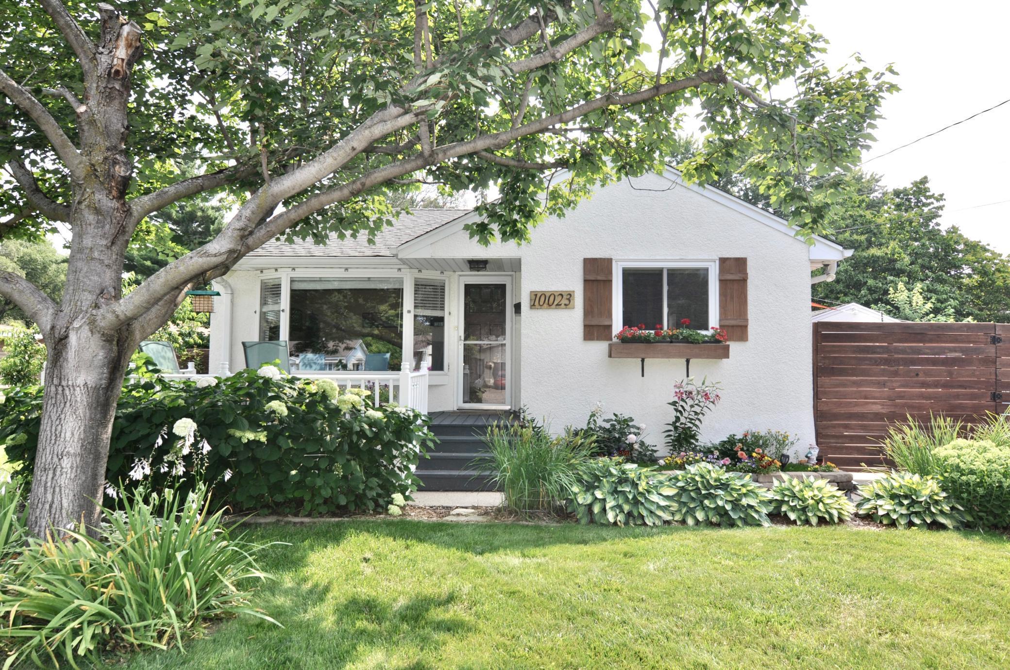 Harriet Ave, Minneapolis, MN 55420