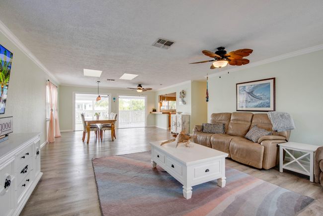 Living Room | Image 5