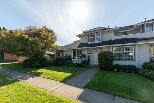 3-1652 Mahon Ave, North Vancouver, BC, V7M2S8 | Card Image
