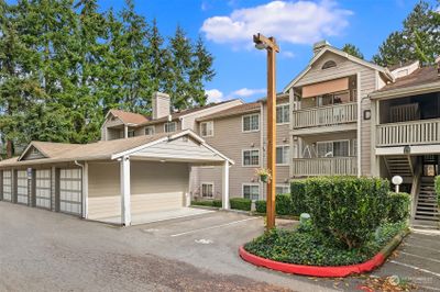 D207 - 215 100th Street Sw, Condo with 3 bedrooms, 2 bathrooms and 2 parking in Everett WA | Image 2