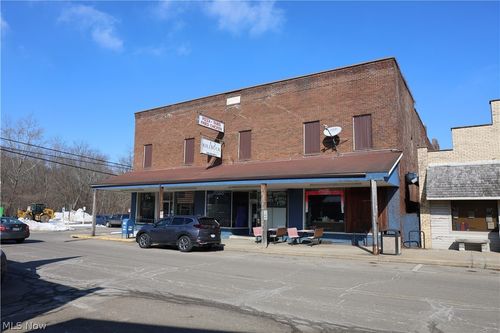 182 W Front St, Killbuck, OH, 44637-9800 | Card Image