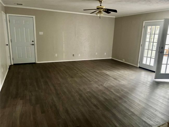 8805 N Normandale St, Townhouse with 3 bedrooms, 2 bathrooms and null parking in Fort Worth TX | Image 4