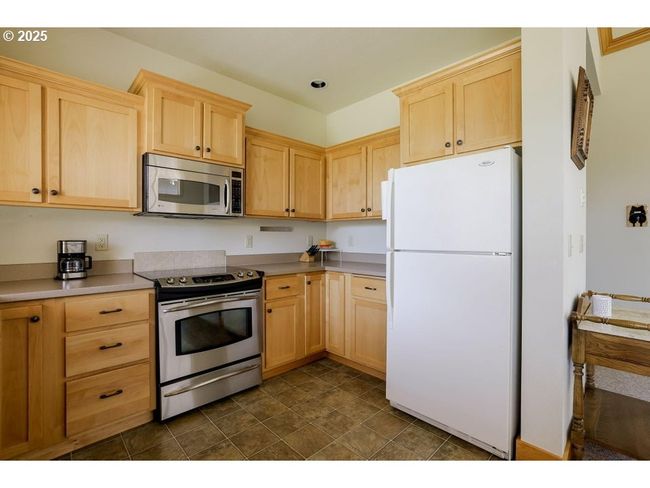 11164 Desert Sky Loop, House other with 3 bedrooms, 2 bathrooms and null parking in Redmond OR | Image 10