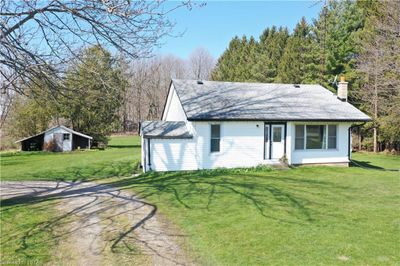 22243 Vanneck Rd, House other with 3 bedrooms, 1 bathrooms and 10 parking in Ilderton ON | Image 2