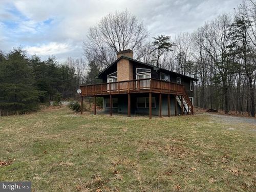 693 Pauls Woods Rd, DELRAY, WV, 26714-4516 | Card Image