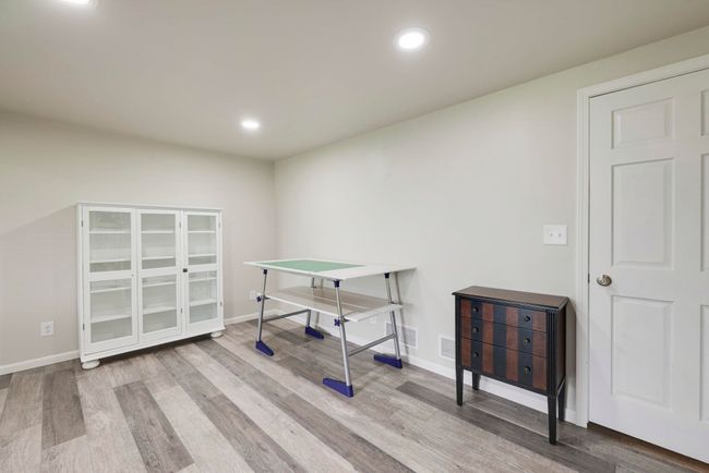 105 Community Dr, Condo with 3 bedrooms, 3 bathrooms and null parking in FALL RIVER WI | Image 41