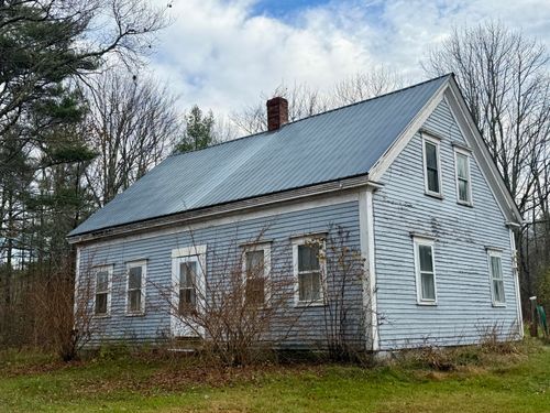 330 E Pond Road, Jefferson, ME, 04348 | Card Image