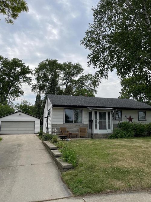 763 10th Avenue, Grafton, WI, 53024 | Card Image