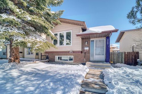 112 Edgedale Way, Calgary, AB, T3A2P9 | Card Image