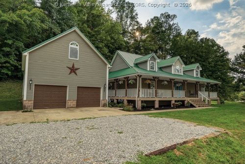 2337 Hutchinson Branch Rd, Kenova, WV, 25530-9748 | Card Image