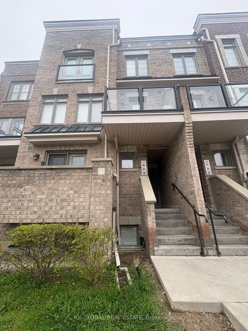 97-100 Parrotta Dr, Toronto, ON, M9M0G1 | Card Image