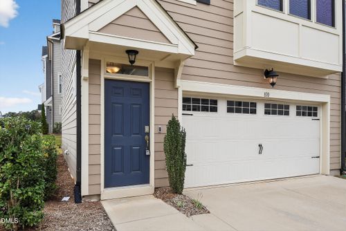 810 Richmont Grove Ln, Apex, NC, 27523-6418 | Card Image