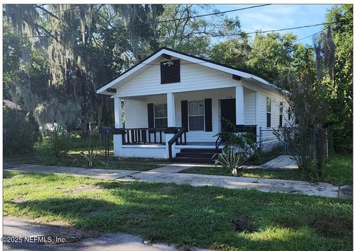 654 Beechwood St, Jacksonville, FL, 32206-6237 | Card Image