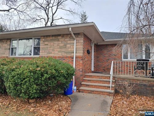 1005 Harvard Pl, Fort Lee, NJ, 07024-1516 | Card Image