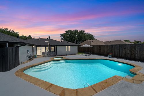 1114 Rainbow Dr, Richardson, TX, 75081-4423 | Card Image
