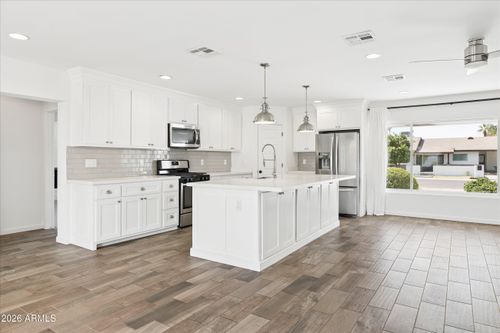 4622 E Virginia Ave, Phoenix, AZ, 85008-1514 | Card Image