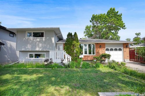 151 Laubach Cres, Regina, SK, S4S6M2 | Card Image