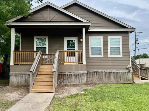 97 E Oregon St, Orange, TX, 77630-7264 | Card Image