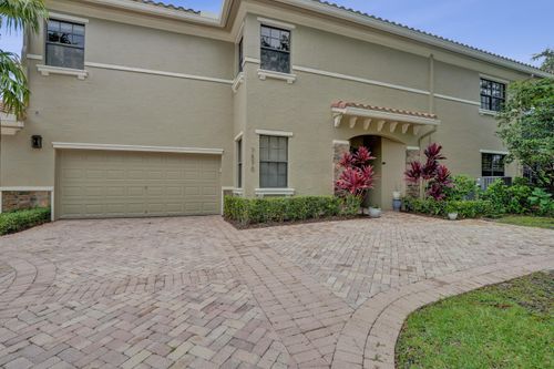 9c-7570 Old Thyme Ct, Parkland, FL, 33076-3901 | Card Image