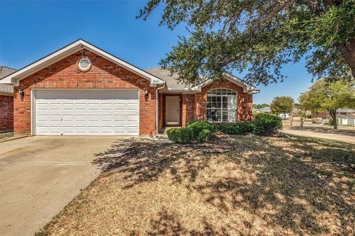 8641 Trinity Vista Trl, Hurst, TX, 76053-7519 | Card Image