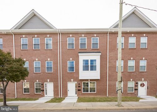 3326 N Market St, WILMINGTON, DE, 19802-2741 | Card Image