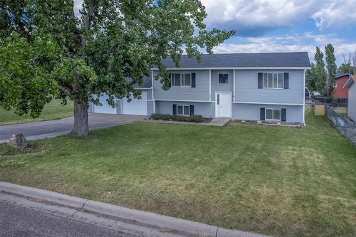 402 20th Ave W, Polson, MT, 59860-4037 | Card Image