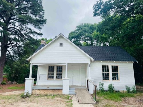 701 Travis St, Longview, TX, 75602 | Card Image