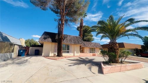 3668 Monte Verde St, Las Vegas, NV, 89121-3528 | Card Image