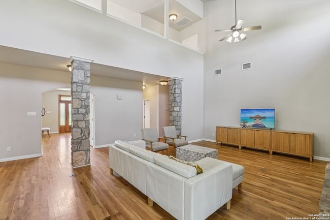 269 Red Rose St, House other with 4 bedrooms, 4 bathrooms and null parking in Spring Branch TX | Image 8