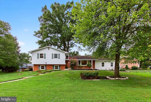 11704 Greenlane Dr, POTOMAC, MD, 20854-3513 | Card Image