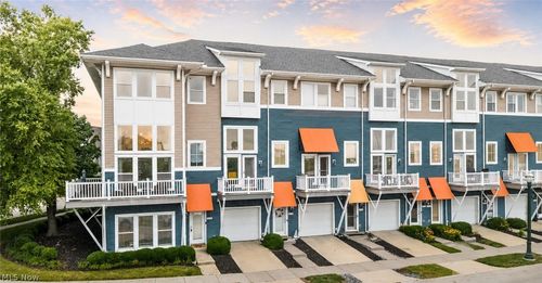 303 Arizona Ave, Lorain, OH, 44052-2094 | Card Image