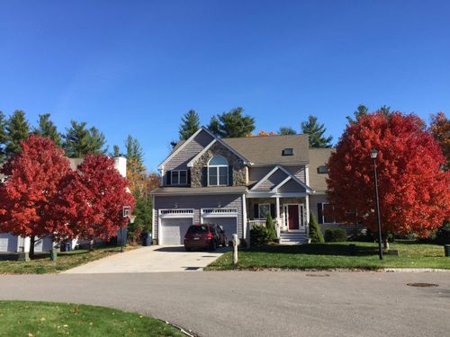 21 Daylily Dr, Nashua, NH, 03062-3090 | Card Image