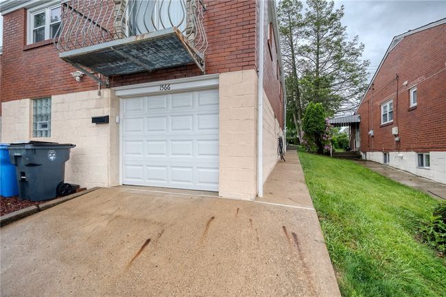 1566 Greentree Rd, House other with 2 bedrooms, 1 bathrooms and 1 parking in Scott Twp - SAL PA | Image 28