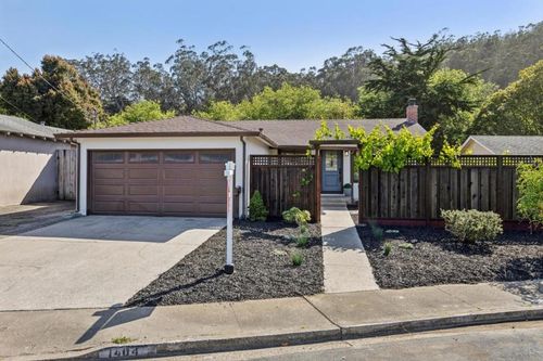 1404 Flores Dr, Pacifica, CA, 94044-4022 | Card Image
