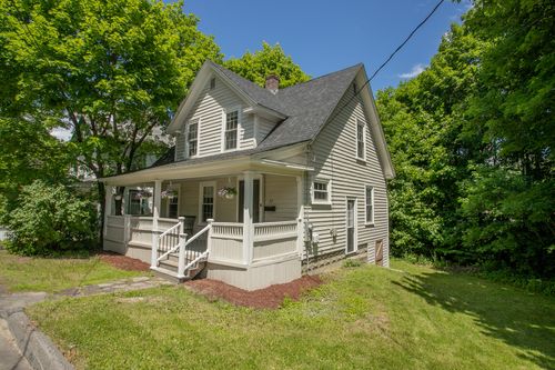 27 Princeton St, Bangor, ME, 04401-3436 | Card Image