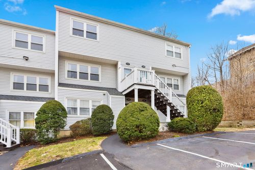 i7-29 Van Buren Avenue, Norwalk, CT, 06850 | Card Image