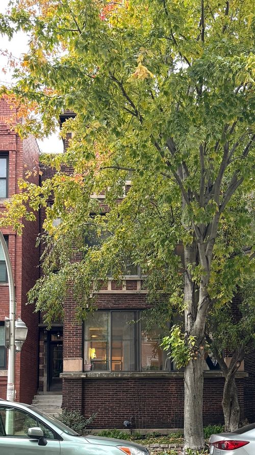 apt-1-644 W Aldine Ave, Chicago, IL, 60657-8584 | Card Image