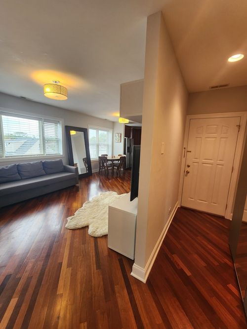 3a-3335 W Belle Plaine Ave, Chicago, IL, 60618-2337 | Card Image