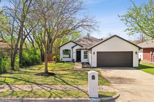 2304 Leslie Street, Denton, TX, 76205 | Card Image