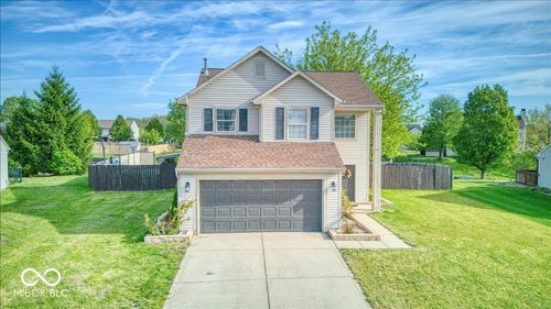 10194 Buell Dr, Avon, IN, 46123-6823 | Card Image